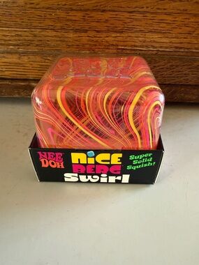 Large!! NeeDoh Nice Big Squish Swirl - Pink & Yellow Marble Cube